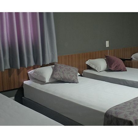 Bombonato Hotel - Facil Acesso Ao Aeroporto E Parque De Exposicoes Abcz Uberaba Bagian luar foto