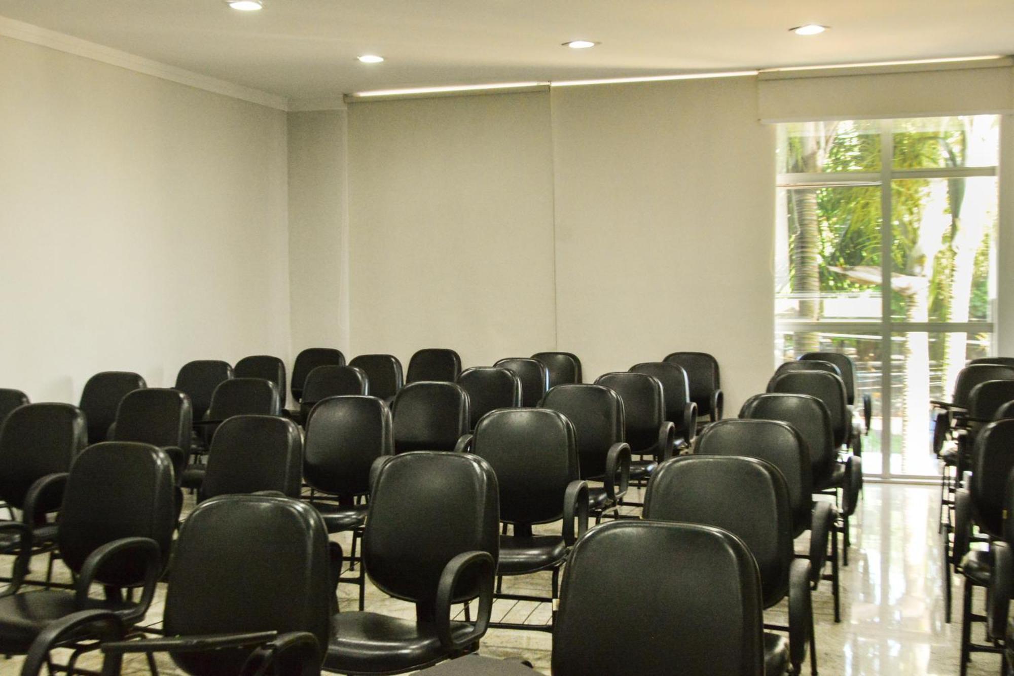 Bombonato Hotel - Facil Acesso Ao Aeroporto E Parque De Exposicoes Abcz Uberaba Bagian luar foto