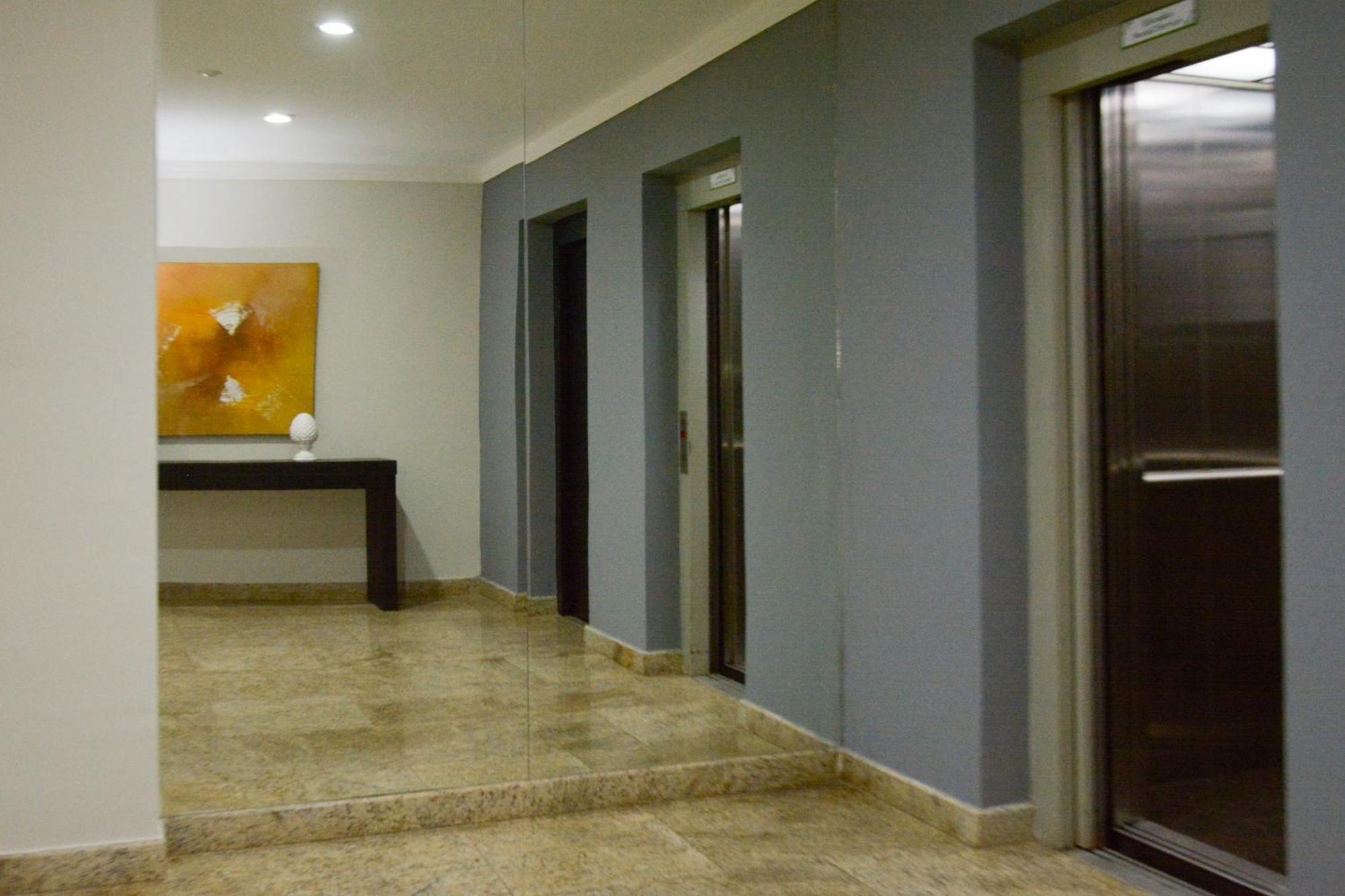 Bombonato Hotel - Facil Acesso Ao Aeroporto E Parque De Exposicoes Abcz Uberaba Bagian luar foto