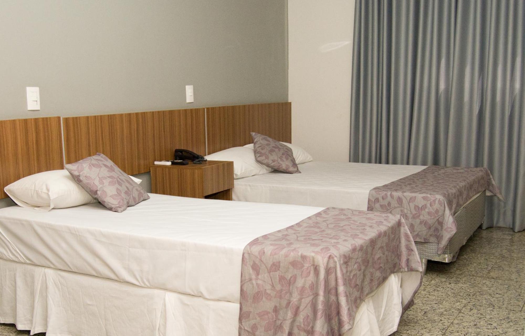 Bombonato Hotel - Facil Acesso Ao Aeroporto E Parque De Exposicoes Abcz Uberaba Bagian luar foto