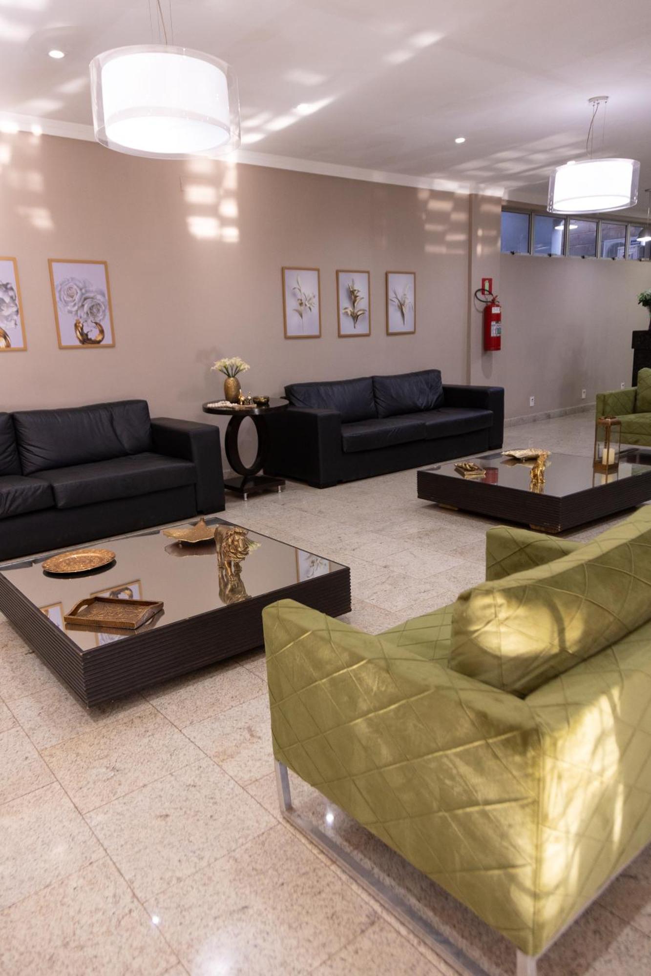 Bombonato Hotel - Facil Acesso Ao Aeroporto E Parque De Exposicoes Abcz Uberaba Bagian luar foto