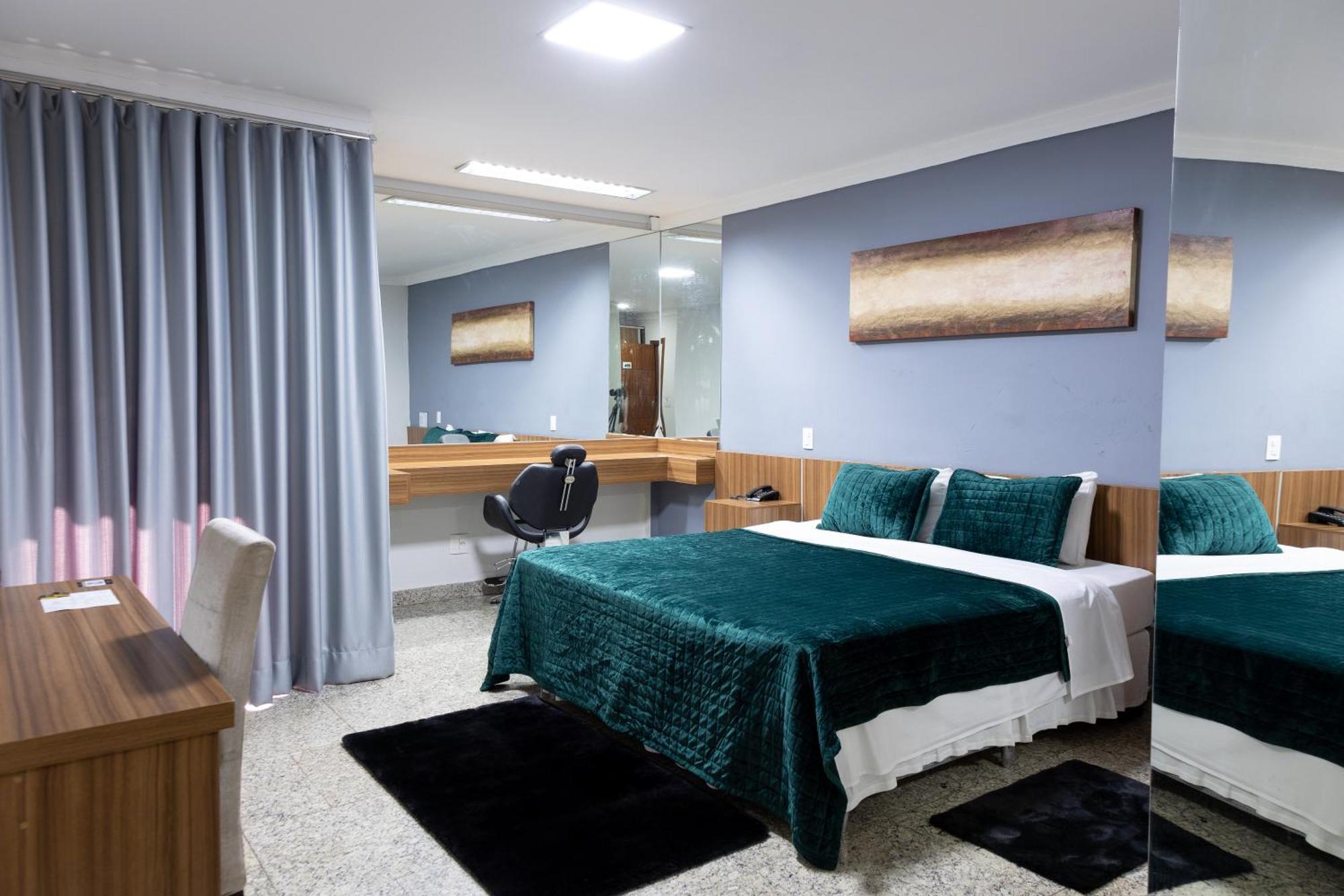 Bombonato Hotel - Facil Acesso Ao Aeroporto E Parque De Exposicoes Abcz Uberaba Bagian luar foto