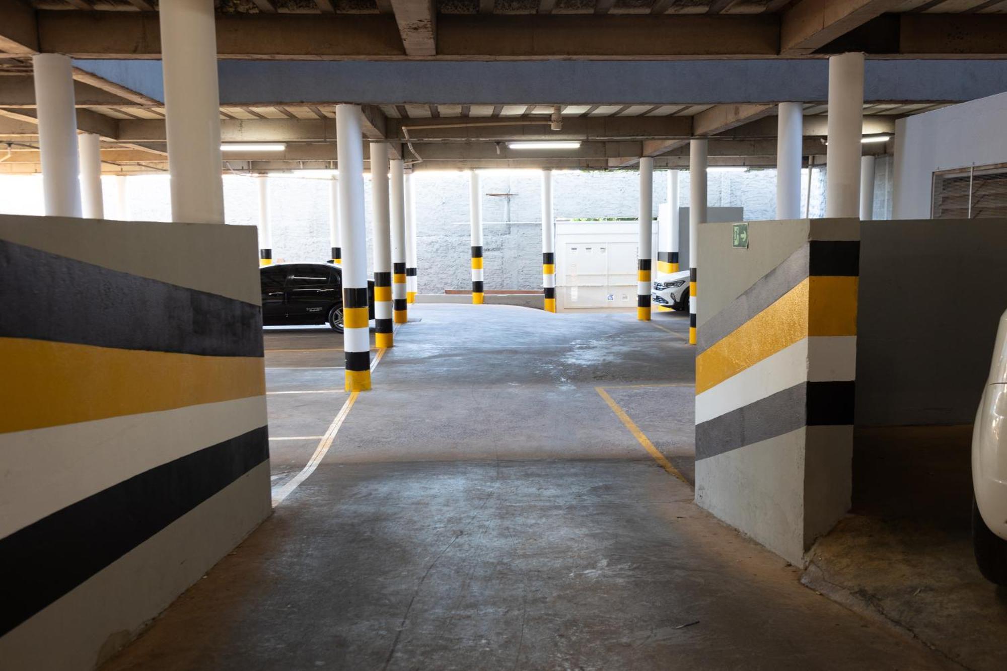 Bombonato Hotel - Facil Acesso Ao Aeroporto E Parque De Exposicoes Abcz Uberaba Bagian luar foto